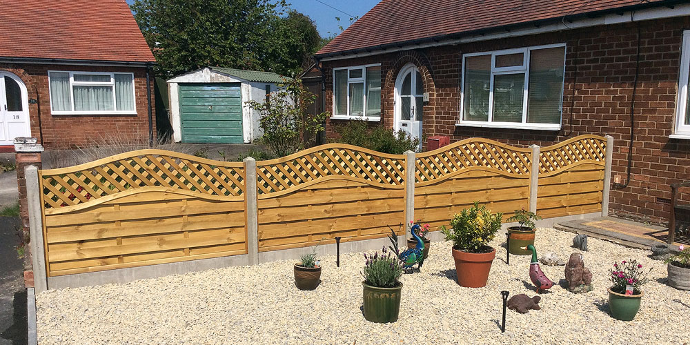 Photograph of a fence made by Steve Hanson Fencing & Joinery. Fencing and gates in Bridlington.